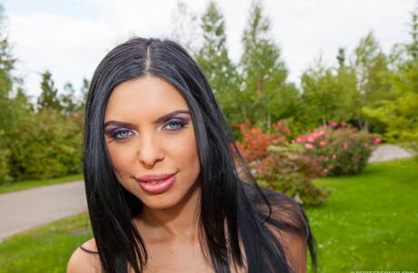 All Internal are excited to present you with a picture gallery showcasing Kyra Queen in sex scene with boy